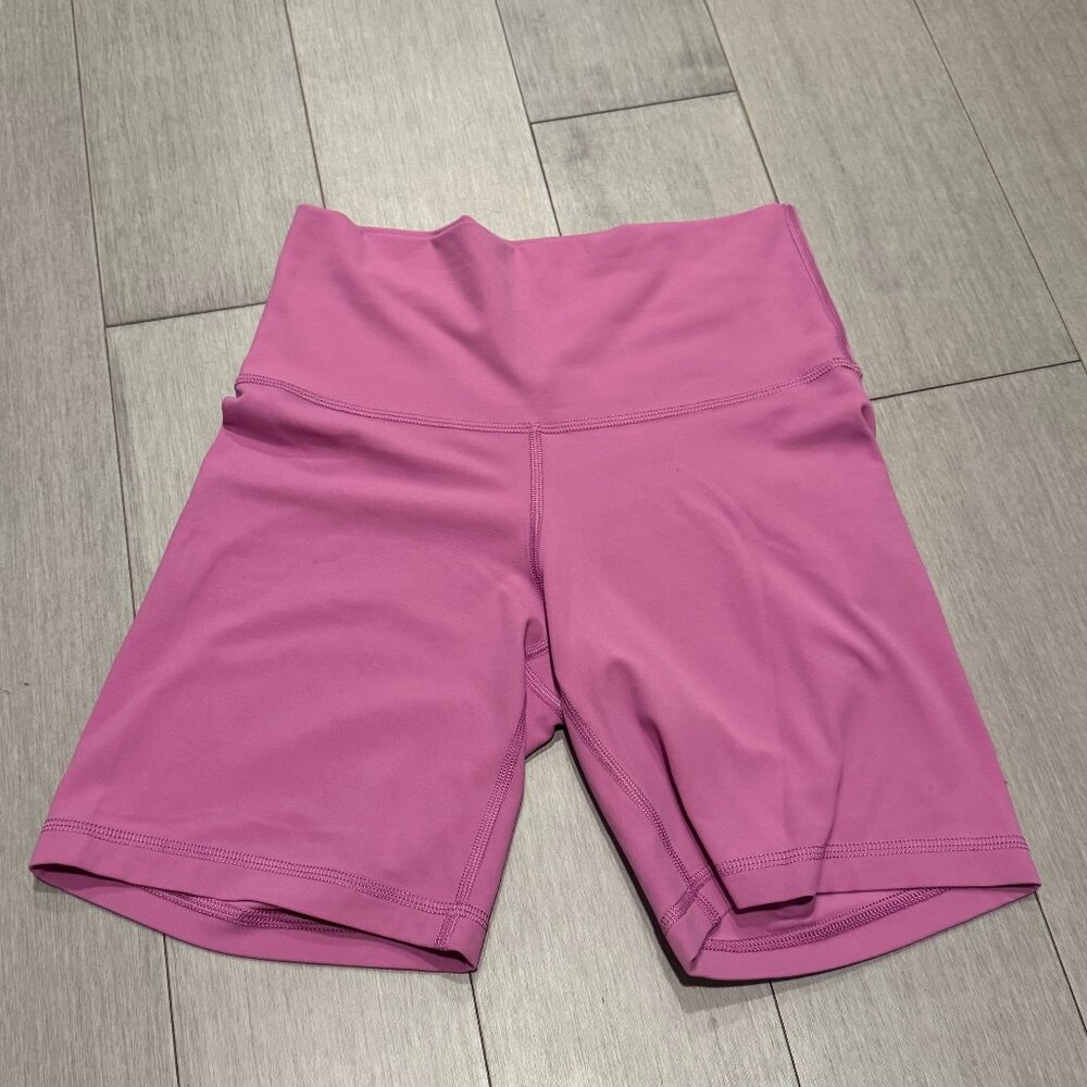 TNA Butter 7" SHORT Pink Size M